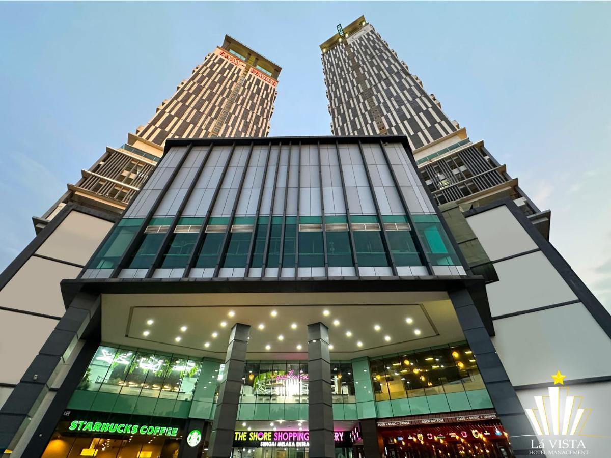 The Shore Hotel & Residences By La Vista Malacca Exterior foto