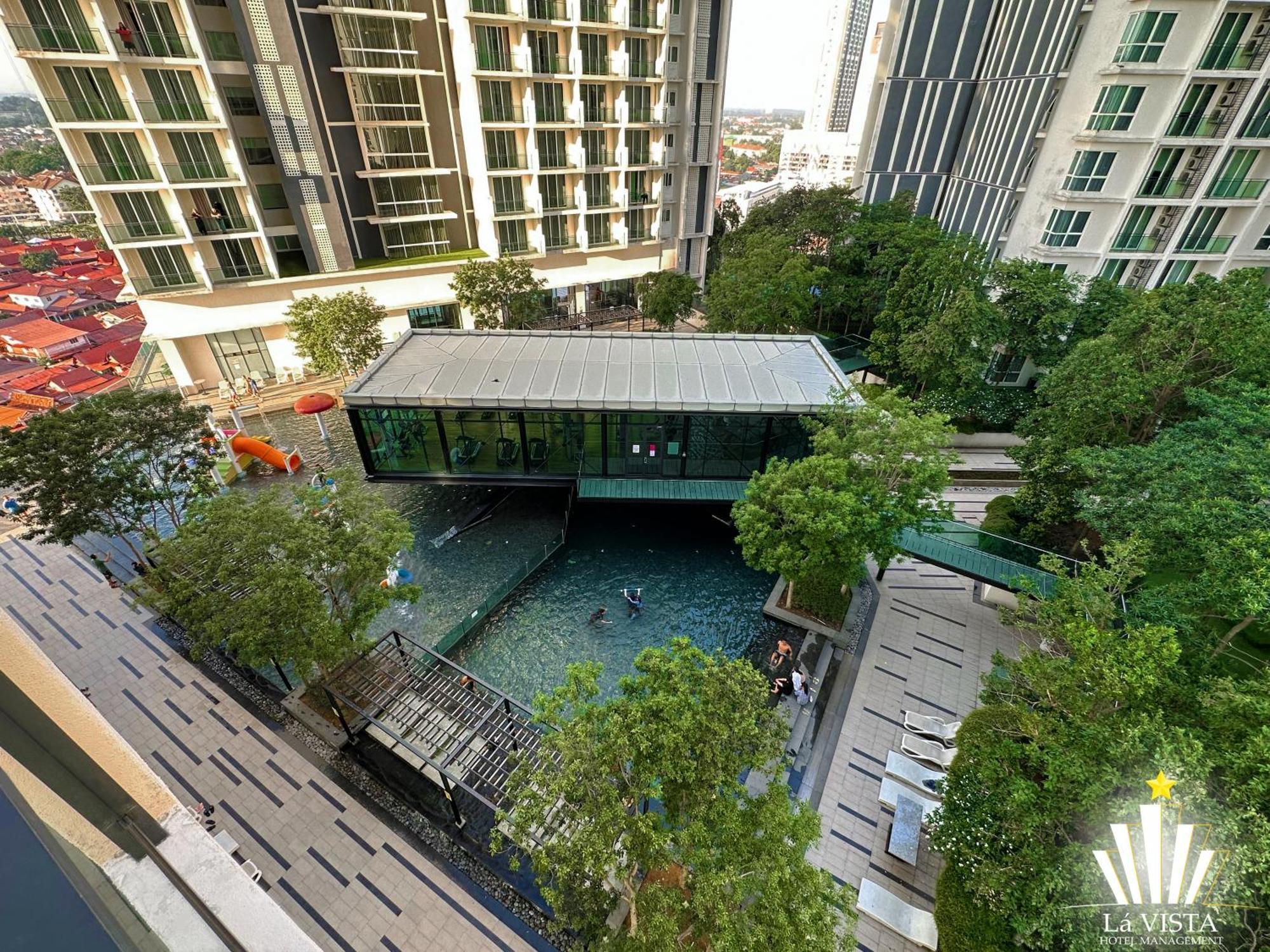 The Shore Hotel & Residences By La Vista Malacca Exterior foto